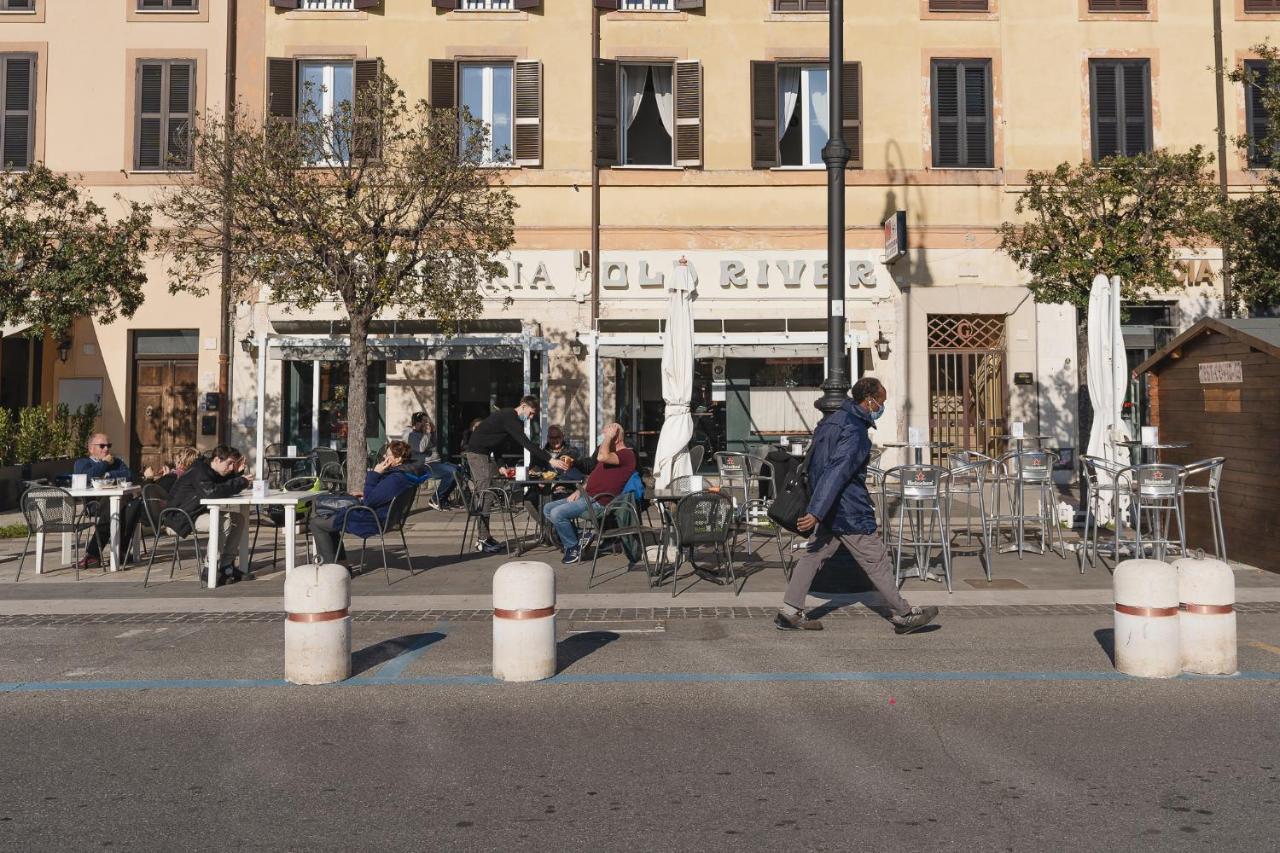 Le Boutique Luxury Rooms Diffused In Historic Center Fiumicino Exteriör bild