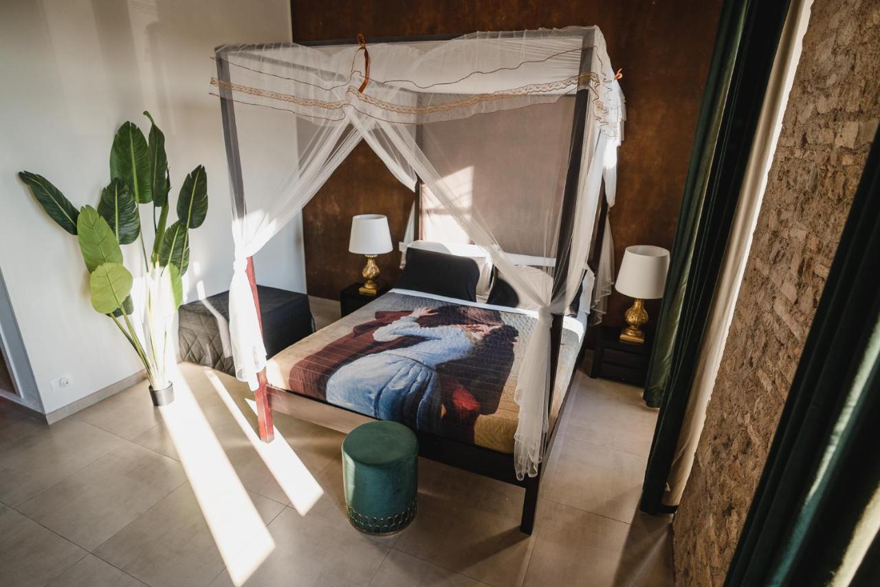 Le Boutique Luxury Rooms Diffused In Historic Center Fiumicino Exteriör bild