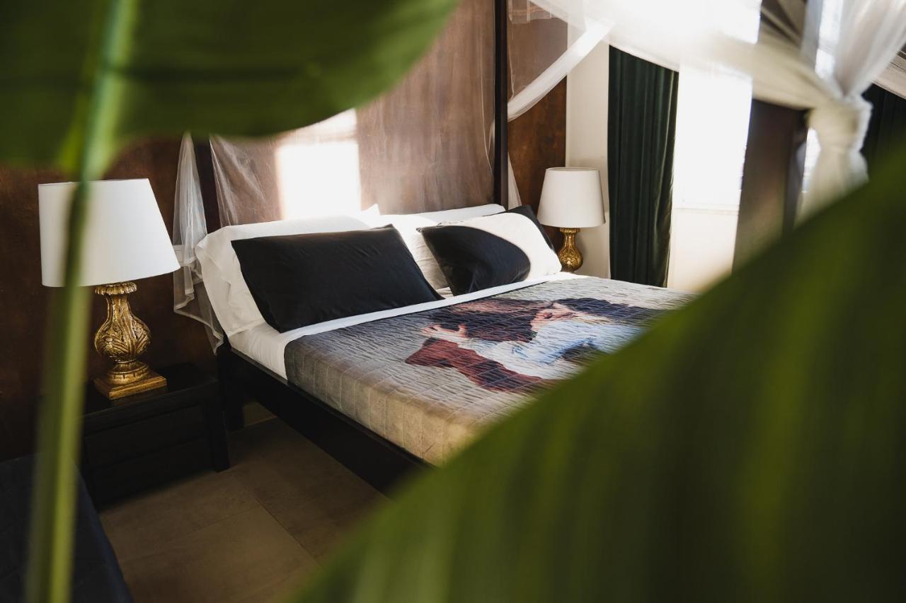Le Boutique Luxury Rooms Diffused In Historic Center Fiumicino Exteriör bild