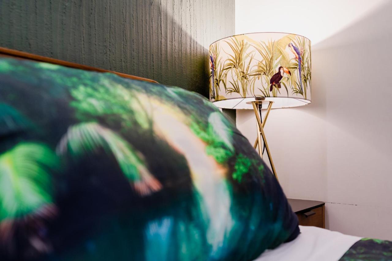 Le Boutique Luxury Rooms Diffused In Historic Center Fiumicino Exteriör bild