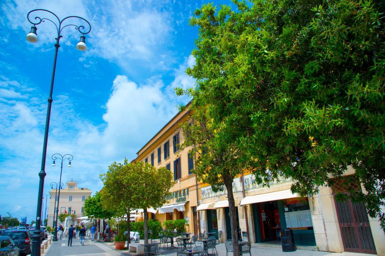 Le Boutique Luxury Rooms Diffused In Historic Center Fiumicino Exteriör bild